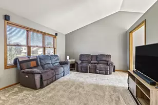 43 Nicholas Way, Hudson, WI 54016 - Photo 4