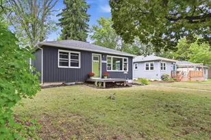 30620 N Lakes Trail, Lindstrom, MN 55045 - Photo 2
