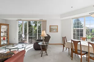 15001 Burnhaven Dr, Burnsville, MN 55306 - Photo 12