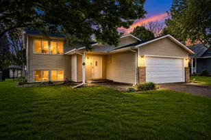 9115 Janero Ave S, Cottage Grove, MN 55016 - Photo 2