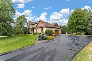 23140 Grandview Way, Lakeville, MN 55044 - Photo 6