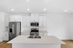 4226 Hayward Ave N, Oakdale, MN 55128 - Photo 2