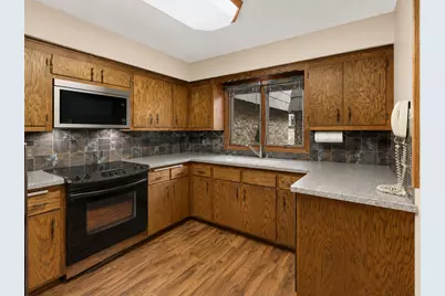 10250 Berkshire Road, Bloomington, MN 55437 - Photo 10