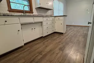 220 Terrace Dr SW, Willmar, MN 56201 - Photo 2