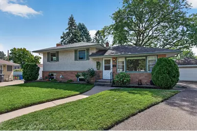 2220 Cardinal Place, Saint Paul, MN 55119 - Photo 4