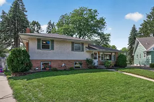 2220 Cardinal Pl, Saint Paul, MN 55119 - Photo 2