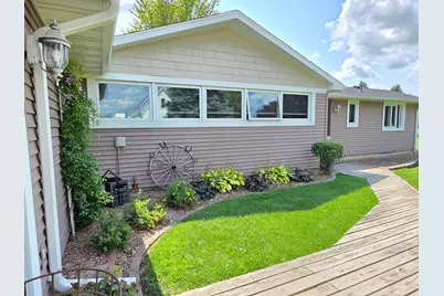 4900 42 Highway NE, Eyota, MN 55934 - Photo 8