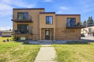 1225 7th St S, Moorhead, MN 56560 - Photo 2