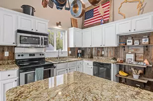 1400 Field Creek Cir, Victoria, MN 55386 - Photo 12