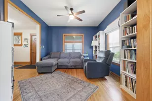 942 Central Ave W, Saint Paul, MN 55104 - Photo 10
