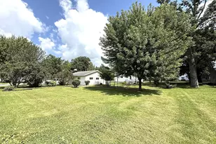 713 N Broadway St, Le Roy, MN 55951 - Photo 32