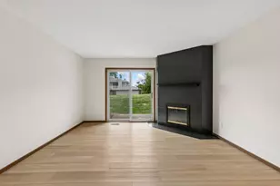 942 E Travelers Trail, Burnsville, MN 55337 - Photo 8
