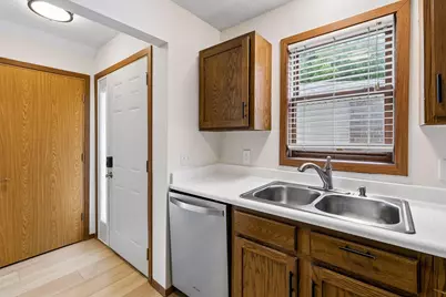 942 E Travelers Trail #58, Burnsville, MN 55337 - Photo 6