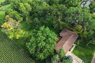 38267 Sisters Ln, Montgomery, MN 56069 - Photo 2