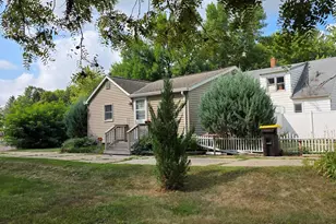 850 10th St, Westbrook, MN 56183 - Photo 2