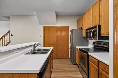 13511 Carmody Drive, Eden Prairie, MN 55344 - Photo 20