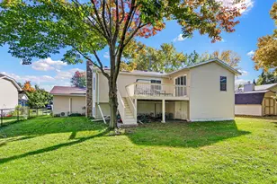 5563 Asbury St, Shoreview, MN 55126 - Photo 18