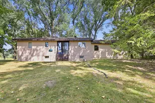 3480 Crest Ave, Wayzata, MN 55391 - Photo 4