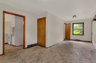 1308 10th St SW, Willmar, MN 56201 - Photo 6