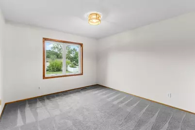 212 Transit Avenue, Roseville, MN 55113 - Photo 22
