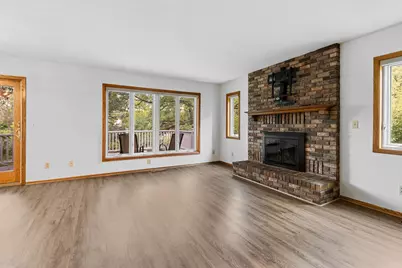 212 Transit Avenue, Roseville, MN 55113 - Photo 14