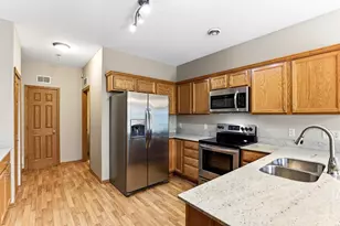 6784 Pine Crest Trail S, Cottage Grove, MN 55016 - Photo 14