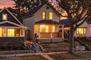 482 Lawson Ave W, Saint Paul, MN 55117 - Photo 1