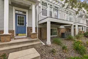 1662 Village Trail E, Maplewood, MN 55109 - Photo 16