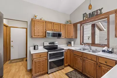 3180 Cuneen Trail, Inver Grove Heights, MN 55076 - Photo 16