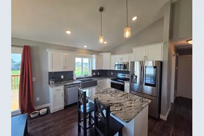 1009 26th Street Loop, Sartell, MN 56377 - Photo 4