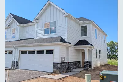4020 Hayward Avenue N, Oakdale, MN 55128 - Photo 2