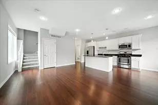600 W 32nd St, Minneapolis, MN 55408 - Photo 2