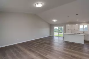 123 Erin Ct, Nicollet, MN 56074 - Photo 8