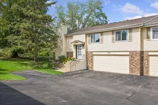 5225 Beachside Dr, Minnetonka, MN 55343 - Photo 2