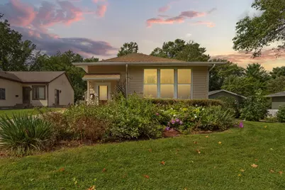 904 5th Street SW, Waseca, MN 56093 - Photo 2