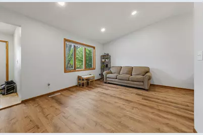 424 Littleford Lane, Faribault, MN 55021 - Photo 8