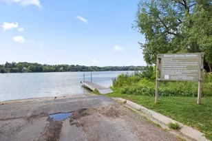 1880 Shady Beach Ave, Roseville, MN 55113 - Photo 30