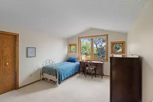 1880 Shady Beach Ave, Roseville, MN 55113 - Photo 18