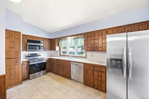 48 Winthrop St N, Saint Paul, MN 55119 - Photo 8