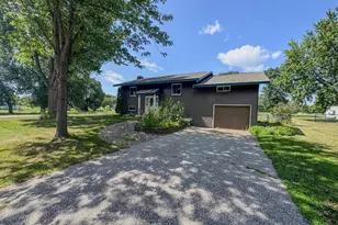 1226 N Herman St, Buffalo City, WI 54622 - Photo 2