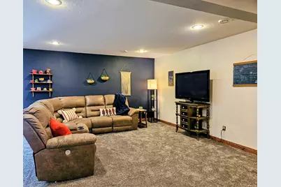 106 Ridge Road, New London, MN 56273 - Photo 22