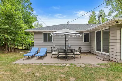 678 Eldridge Avenue W, Roseville, MN 55113 - Photo 24