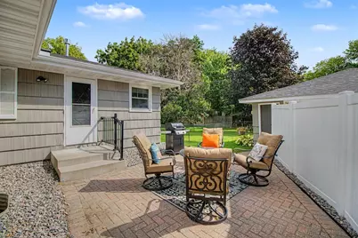 1424 Rhode Island Avenue N, Golden Valley, MN 55427 - Photo 32