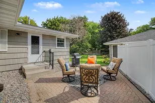 1424 Rhode Island Ave N, Golden Valley, MN 55427 - Photo 32