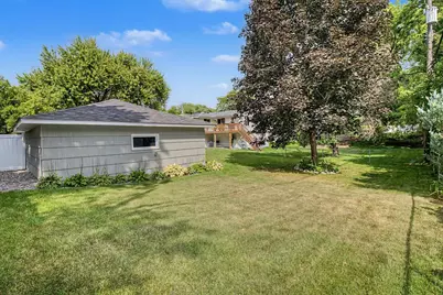 1424 Rhode Island Avenue N, Golden Valley, MN 55427 - Photo 38