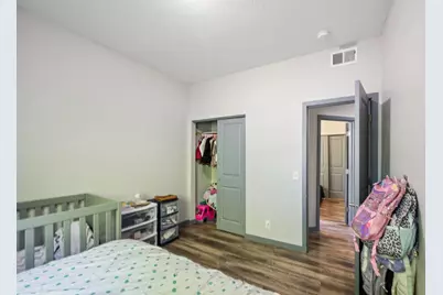 211 Belvidere Street E, Saint Paul, MN 55107 - Photo 30
