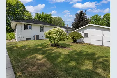 1228 Lincoln Avenue, Saint Paul Park, MN 55071 - Photo 2