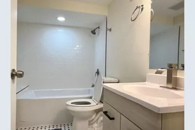 1496 Hamline Avenue N, Saint Paul, MN 55108 - Photo 22