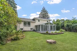 1025 Colby St, Saint Paul, MN 55116 - Photo 4