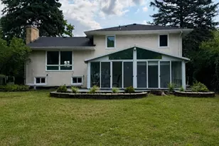 1025 Colby St, Saint Paul, MN 55116 - Photo 12